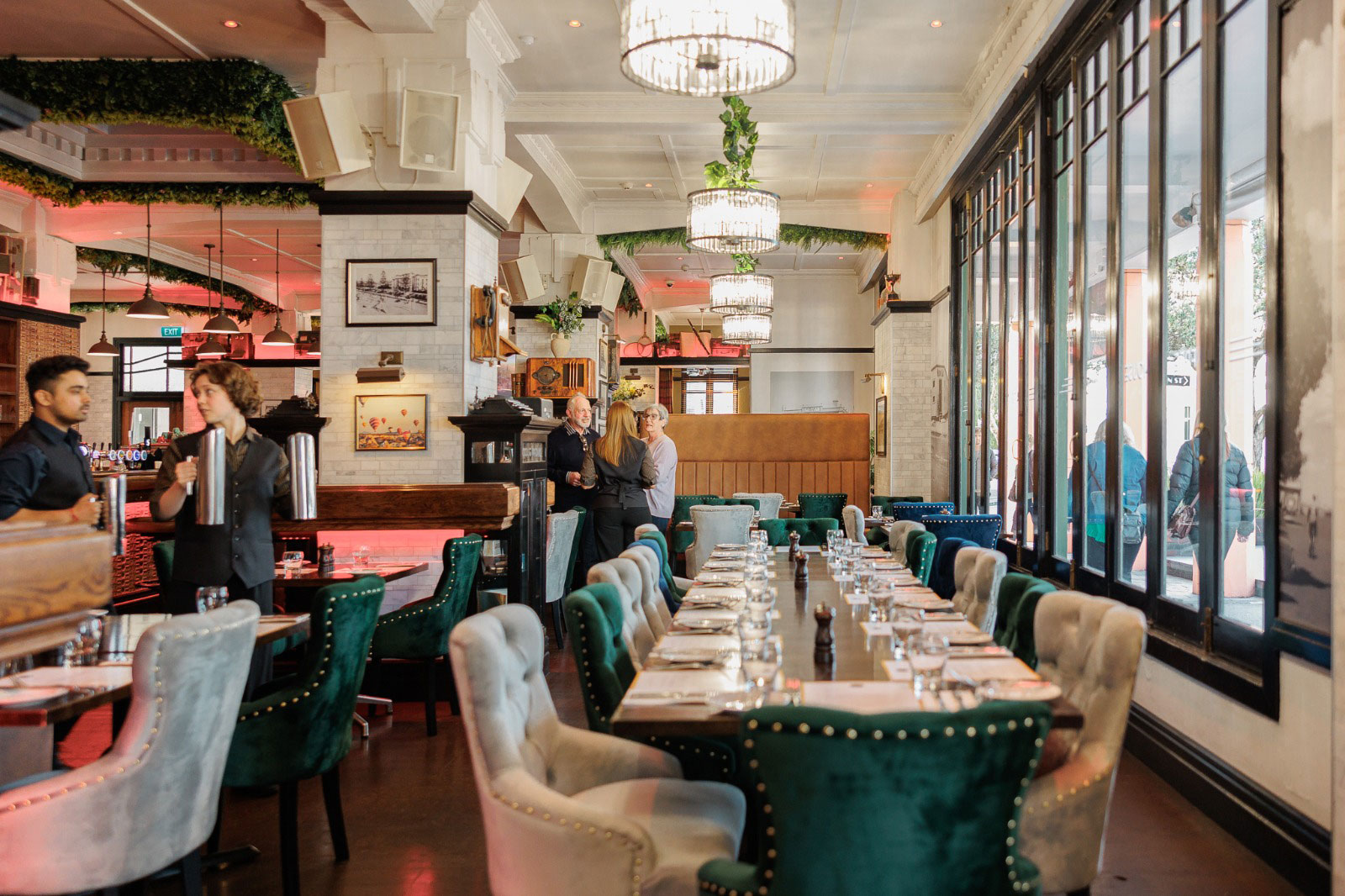 Restaurant booth